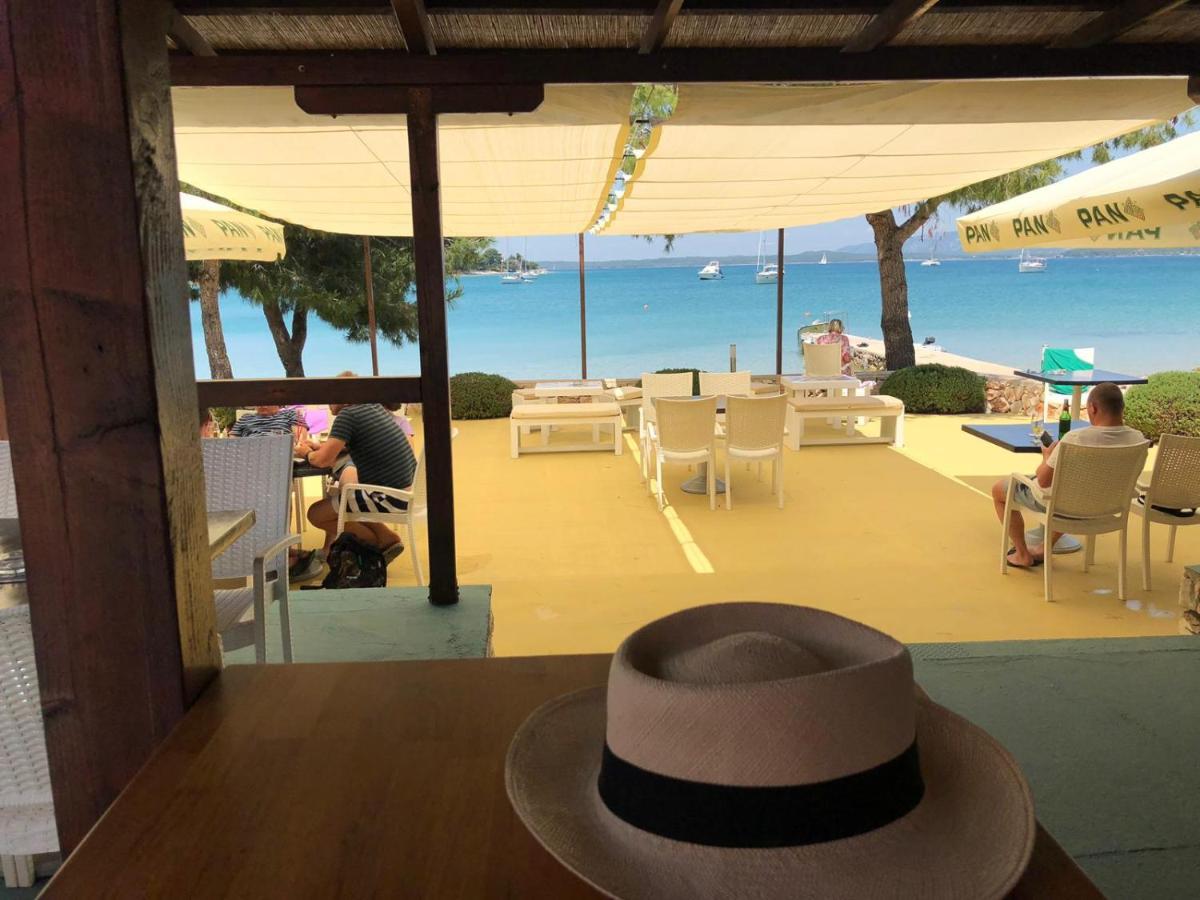 Villa Pina Tisno Apartment Zonsa 2 Pers Bagian luar foto
